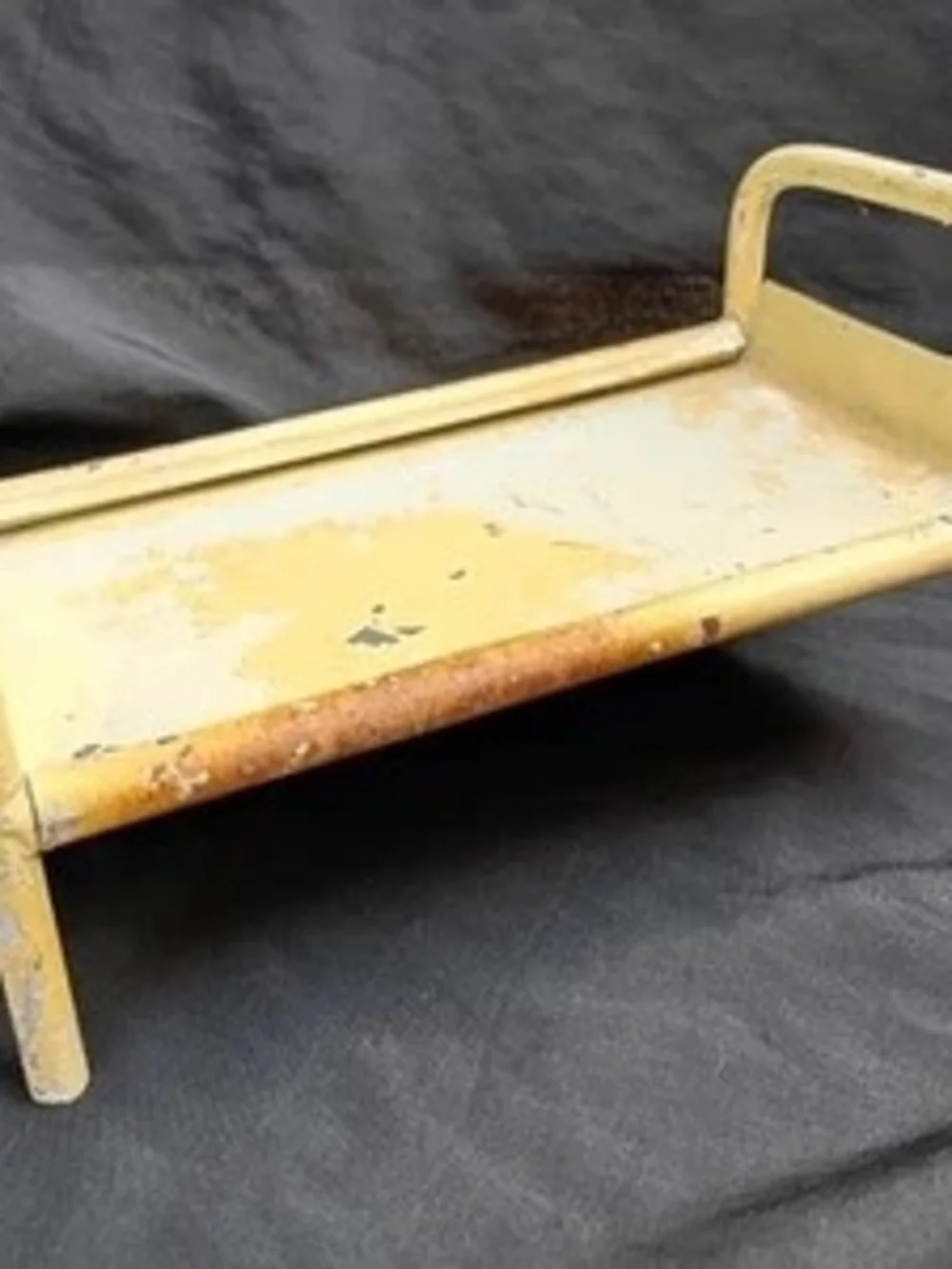 N/A available antique